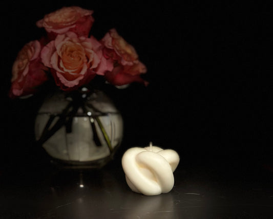 Sculptural Knot Candle
