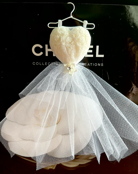 Bridal Gown Candle